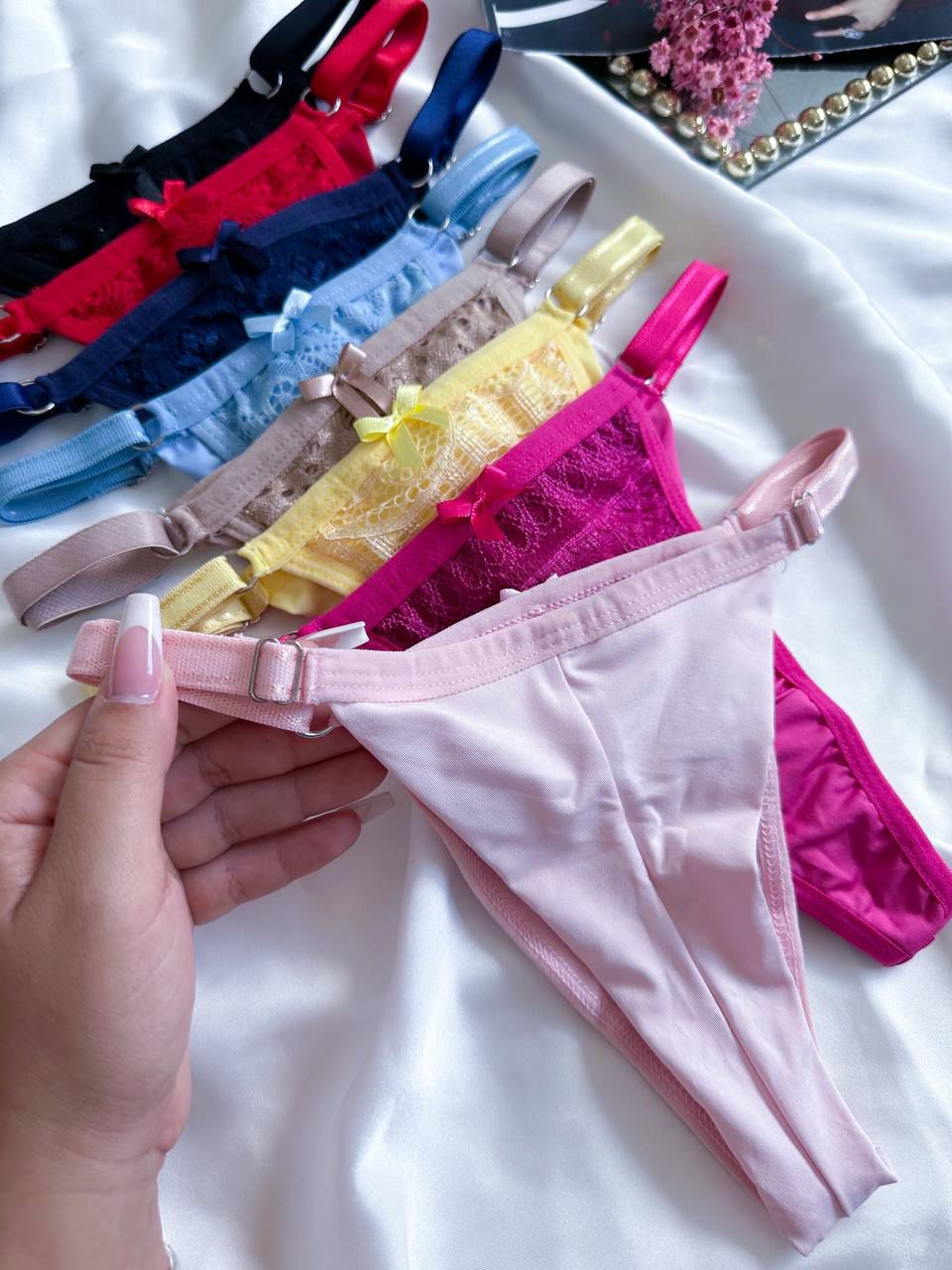 Calcinha Fio Duplo com Regulagem - Empina Bumbum
